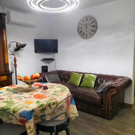 Gran Habitacion A 5 Paradas De Metro Del Centro Madrid Buitenkant foto